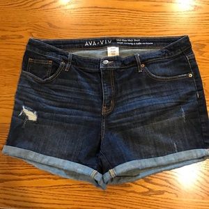 Ava & Viv Mid Rise Midi Short